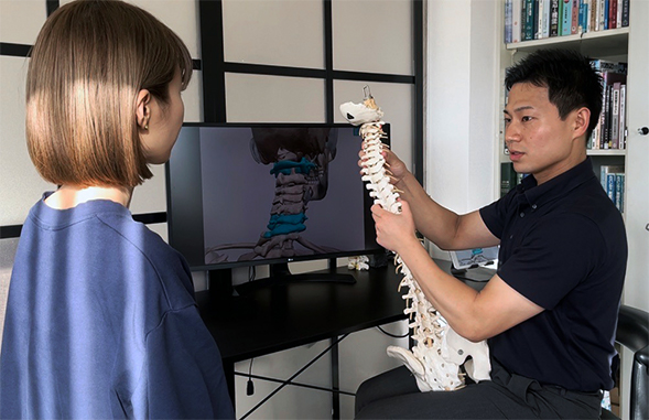 当院は国際的に認可された教育機関で学んだカイロプラクター